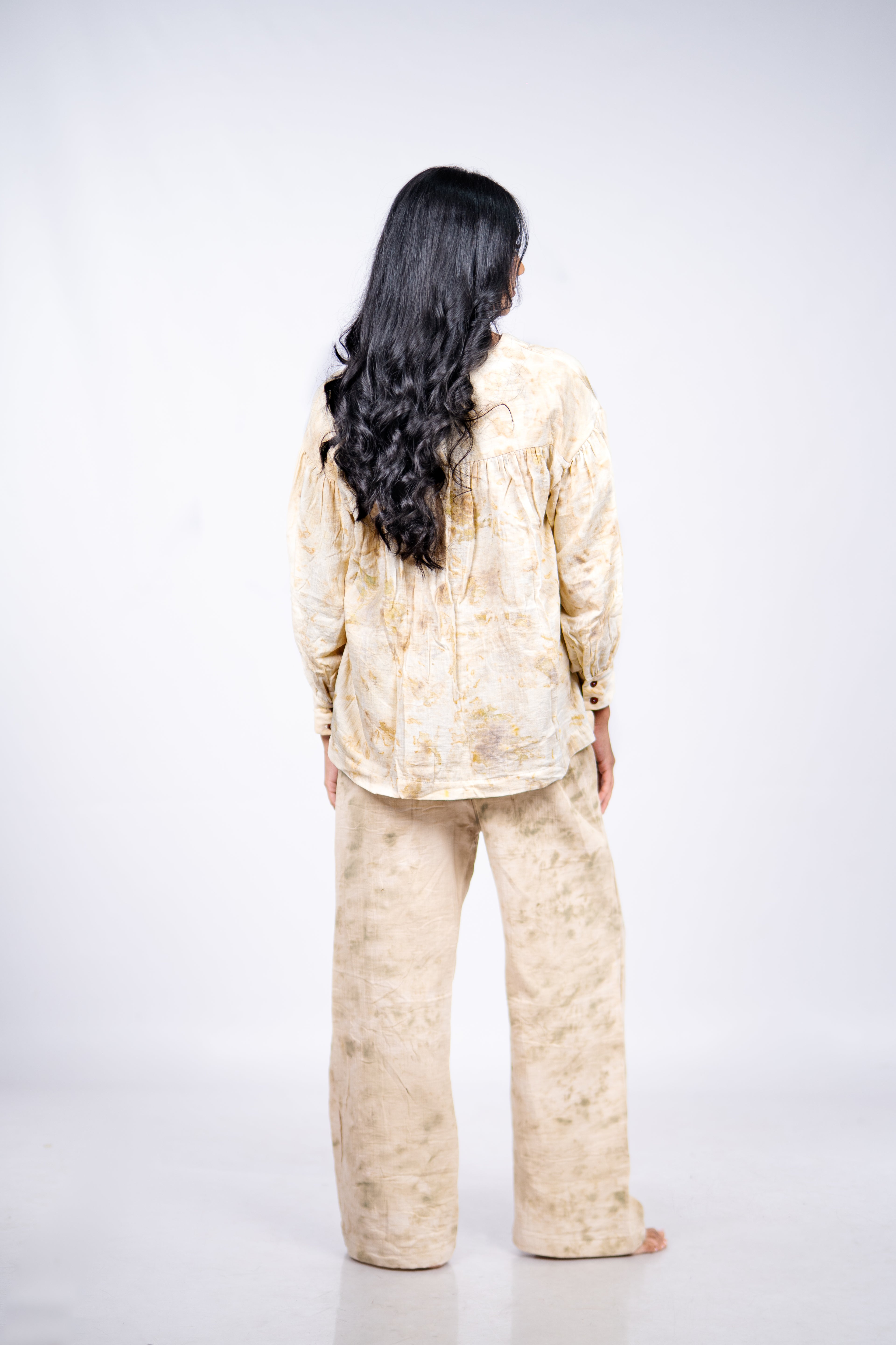 Bloom V-neck comfort shirt