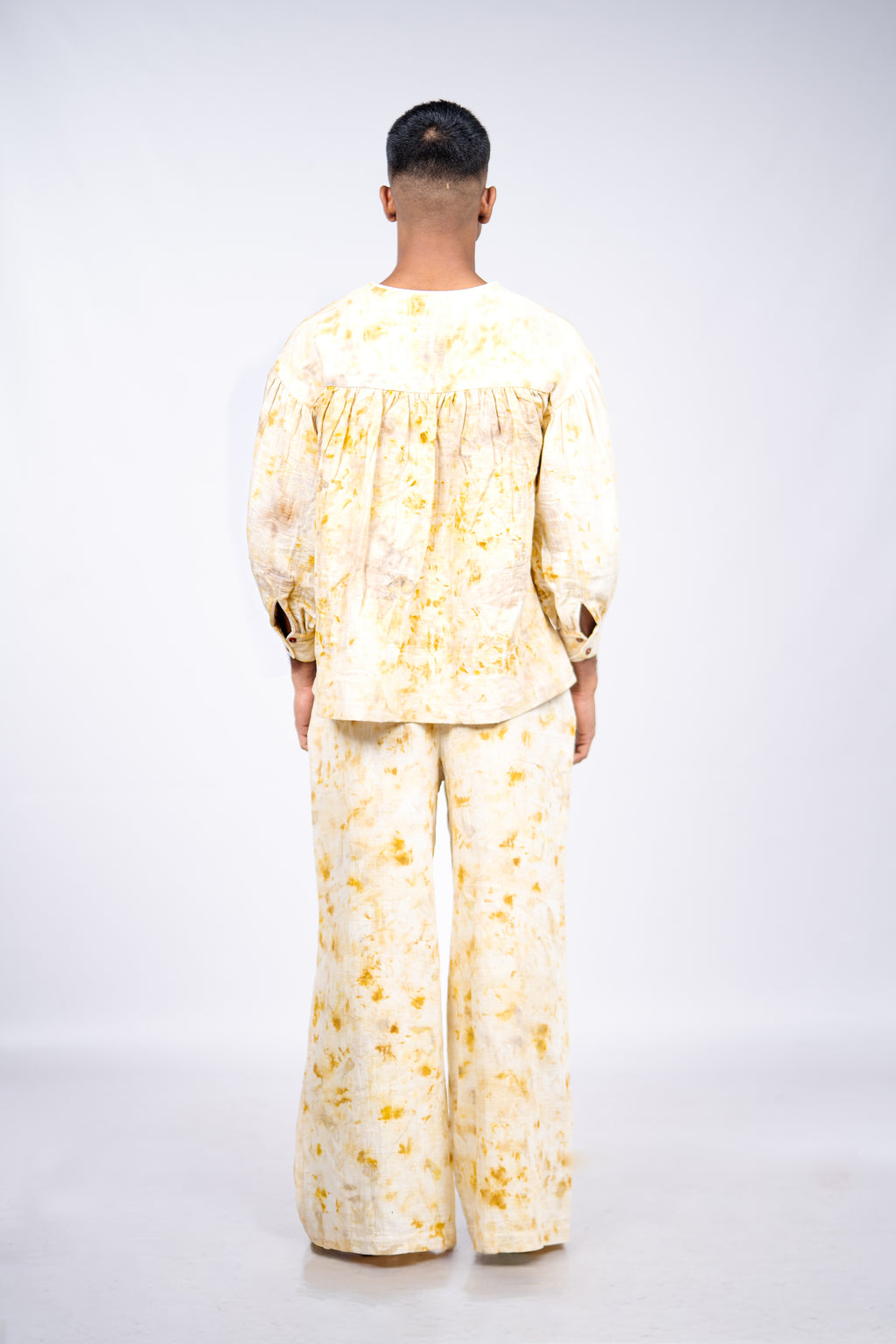 Bloom V-neck comfort shirt