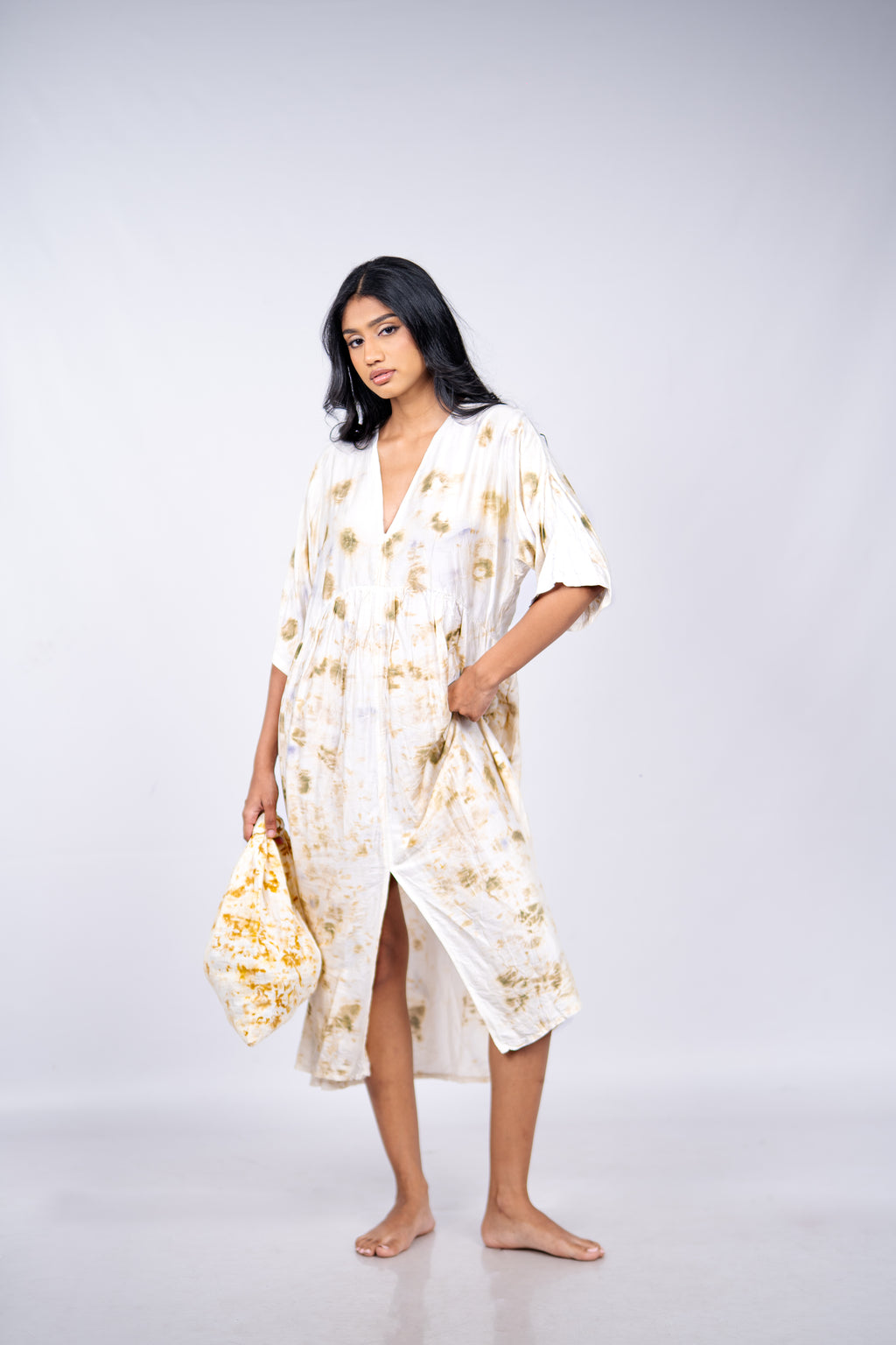 V-neck comfort dress