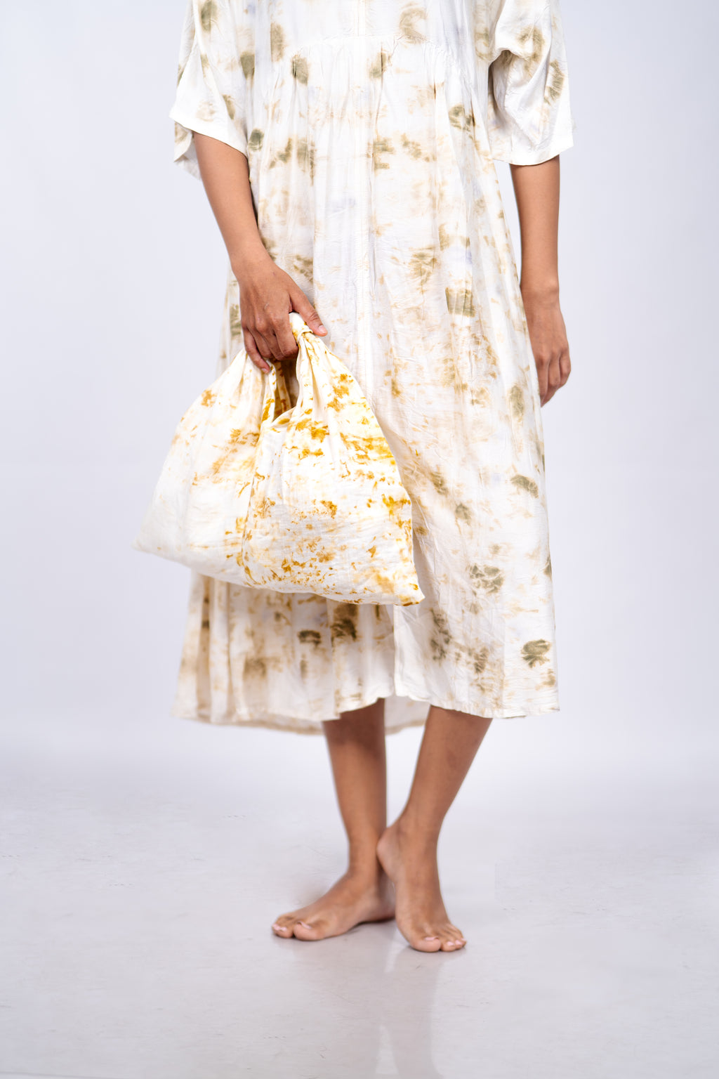 V-neck comfort dress