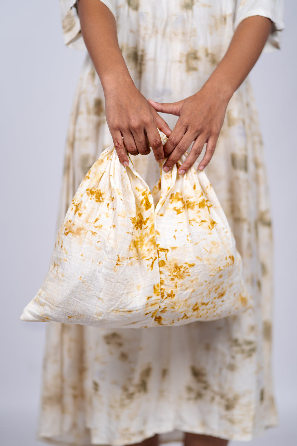 Bloom knot bag