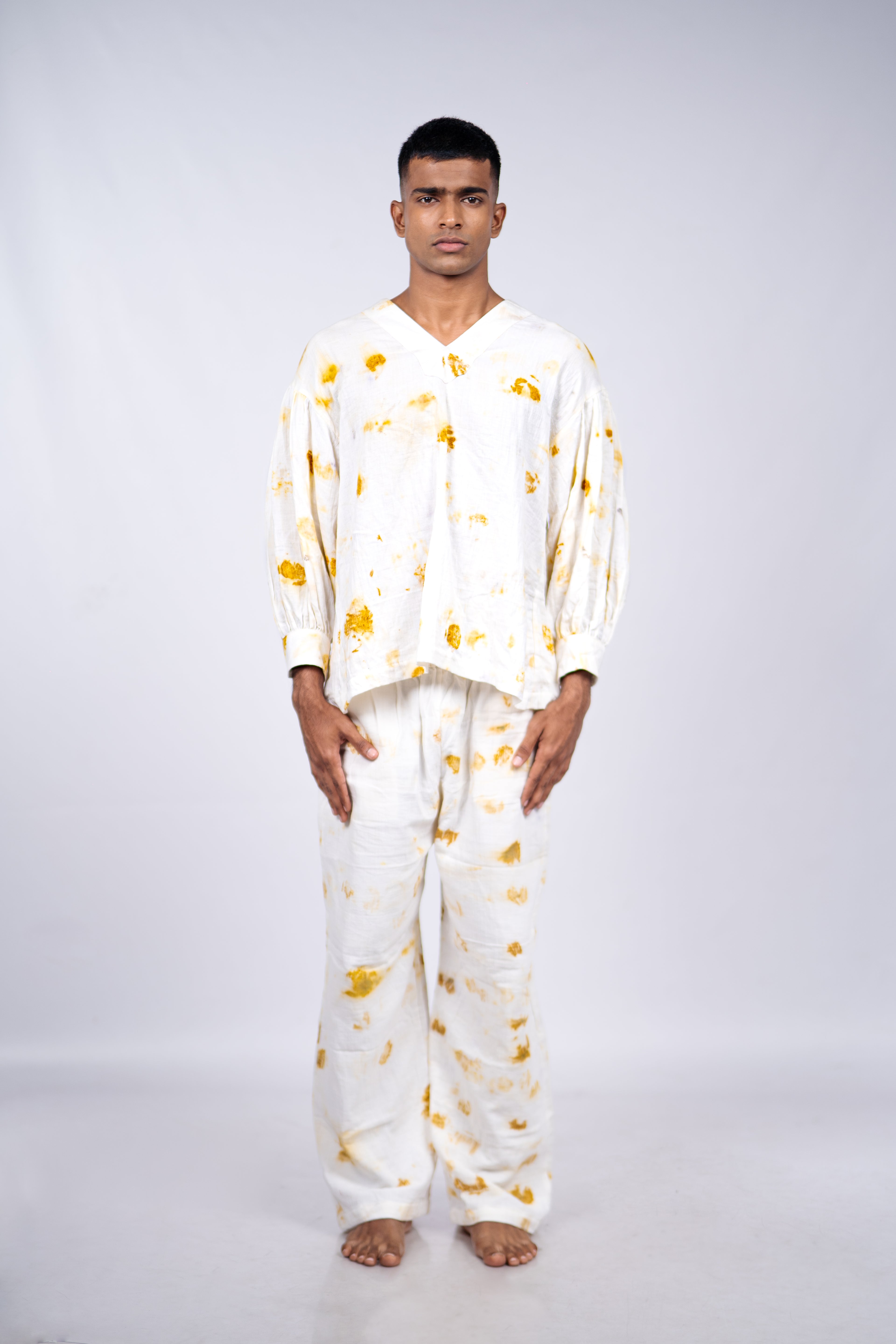 Bloom V-neck comfort shirt