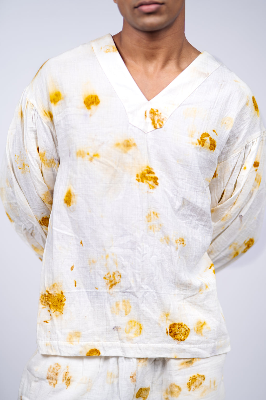 Bloom V-neck comfort shirt