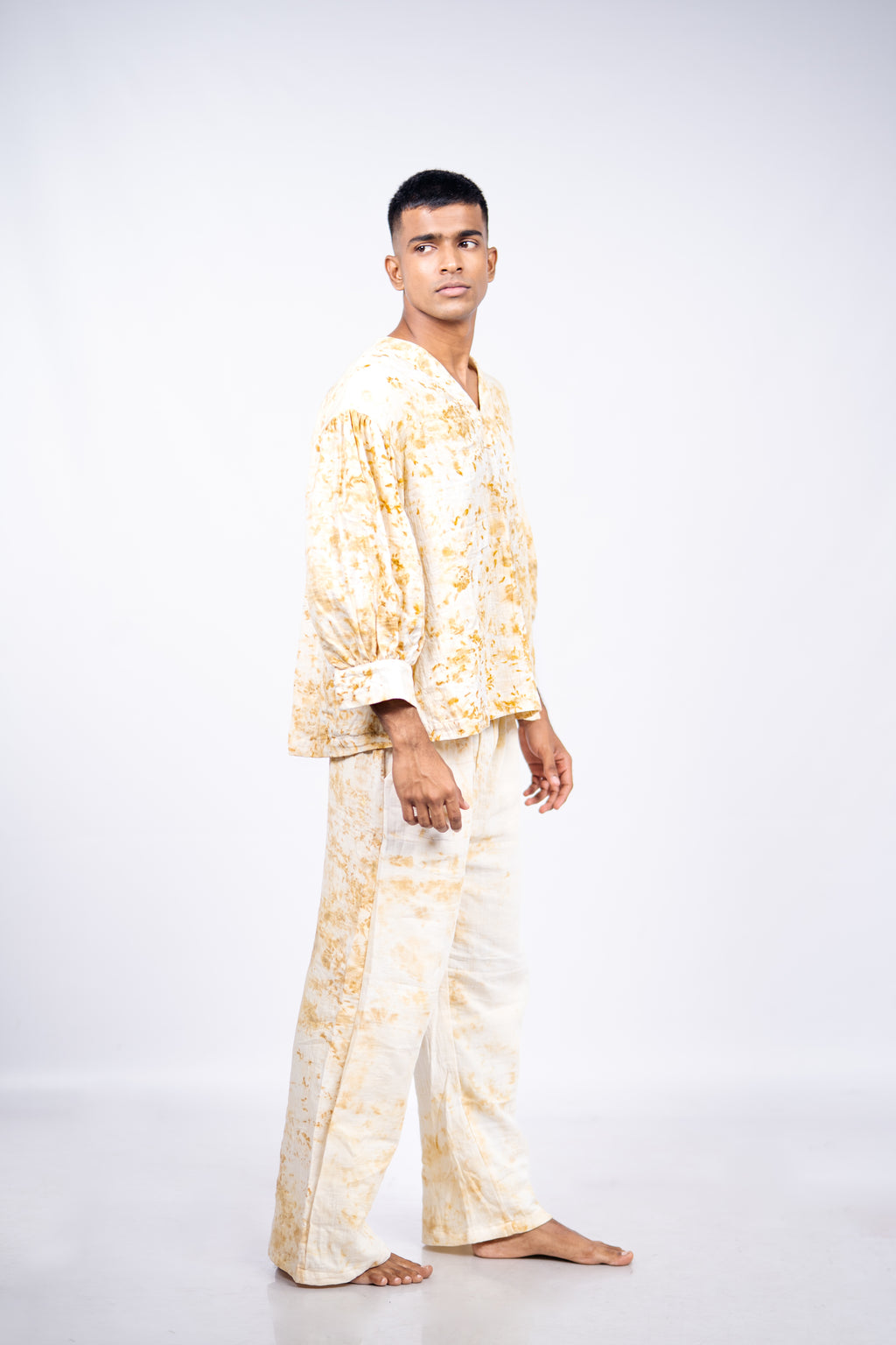 Bloom V-neck comfort shirt